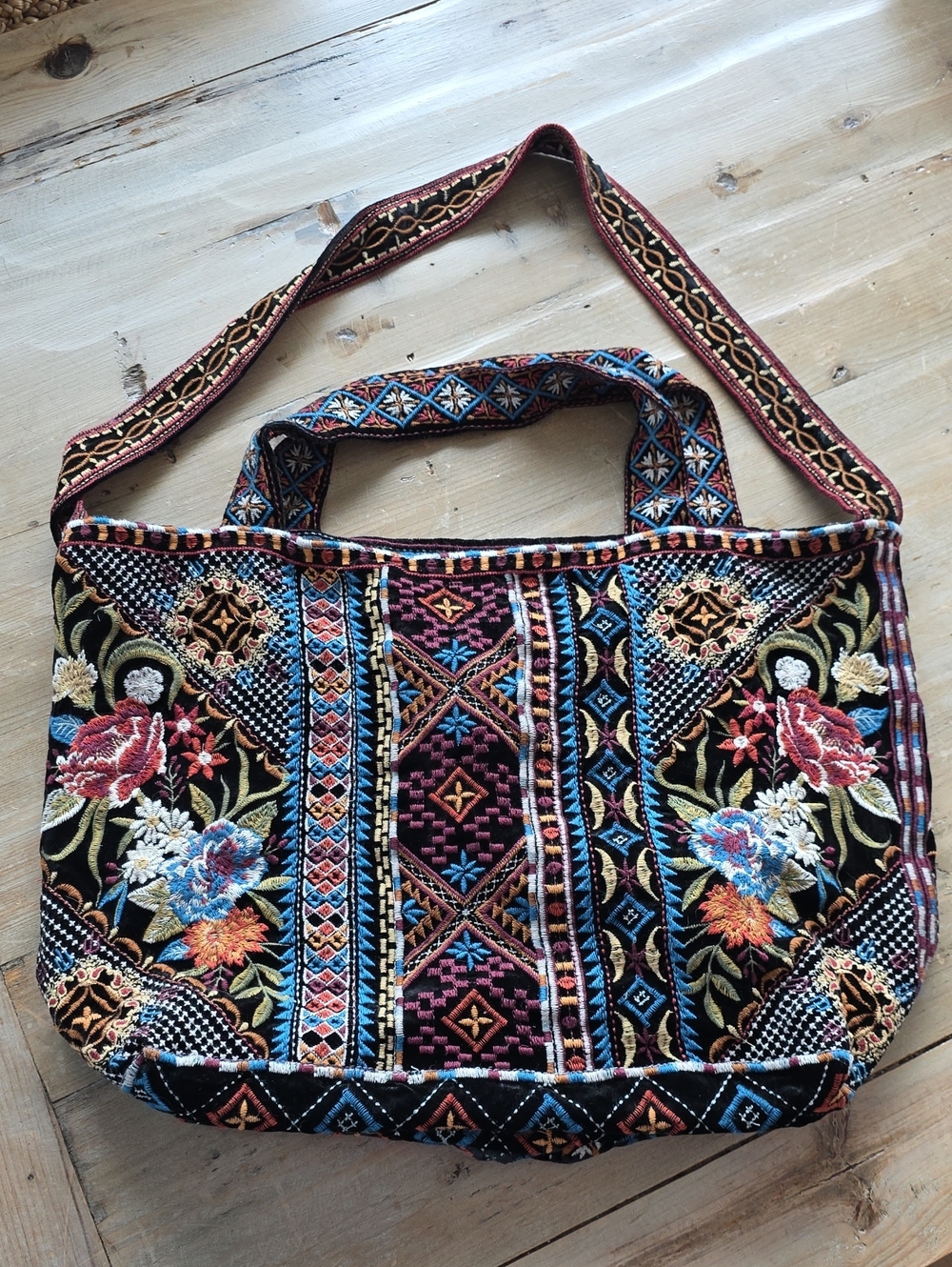 Johnny Was Bohemian Embroidered Tote Bag in Multicolor